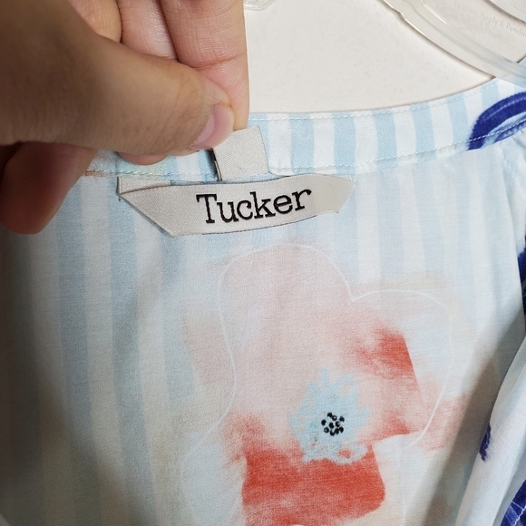 Tucker Blue V Neck Striped Floral Print Silk Tie Neck Party Blouse Top - Picture 9 of 11